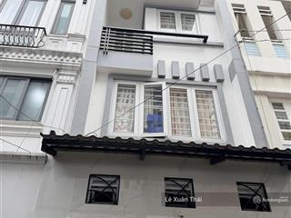 Trung tâm q10, xe hơi vào nhà, 5 tầng, 39m2. giá 8.45 tỷ còn tl. gần trường quốc tế việt úc