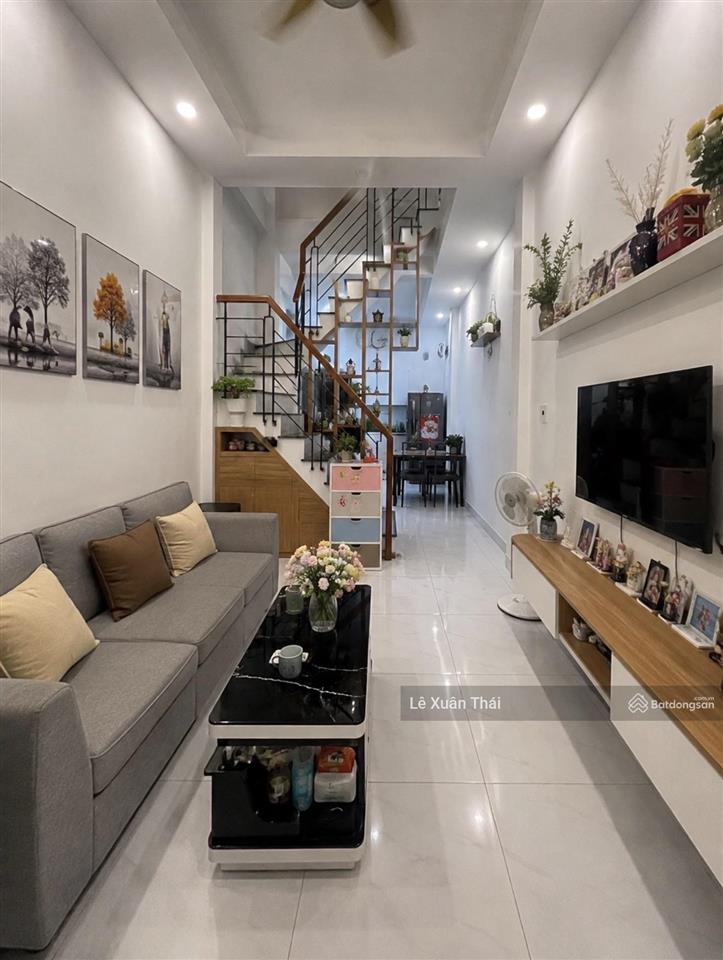 Trung tâm q10, xe hơi vào nhà, 5 tầng, 39m2. giá 8.45 tỷ còn tl. gần trường quốc tế việt úc