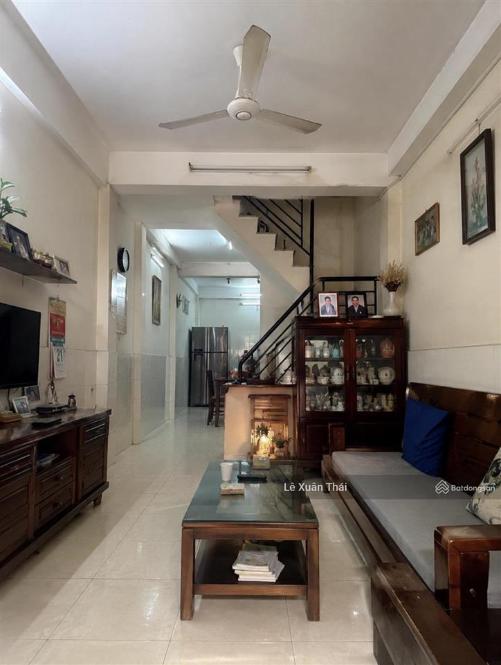 Lý tưởng cho gia đình nhỏ, nhà 2t lãnh binh thăng, 30m2, mặt tiền 5m, hẻm 4m. giá 4.9 tỷ tl
