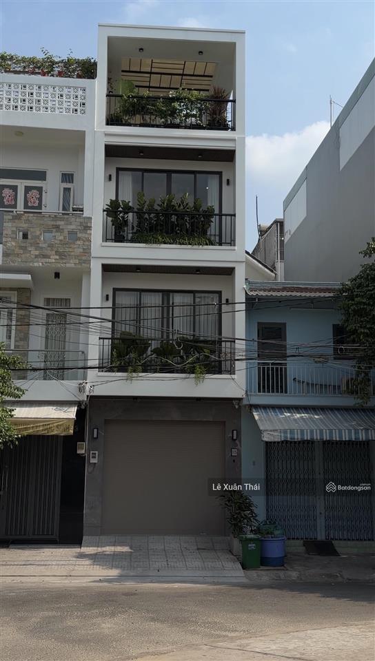 Nhà đẹp 4 tầng khu tên lửa  ở liền không sửa, 80m2, xe hơi trong nhà. giá 8.6 tỷ tl