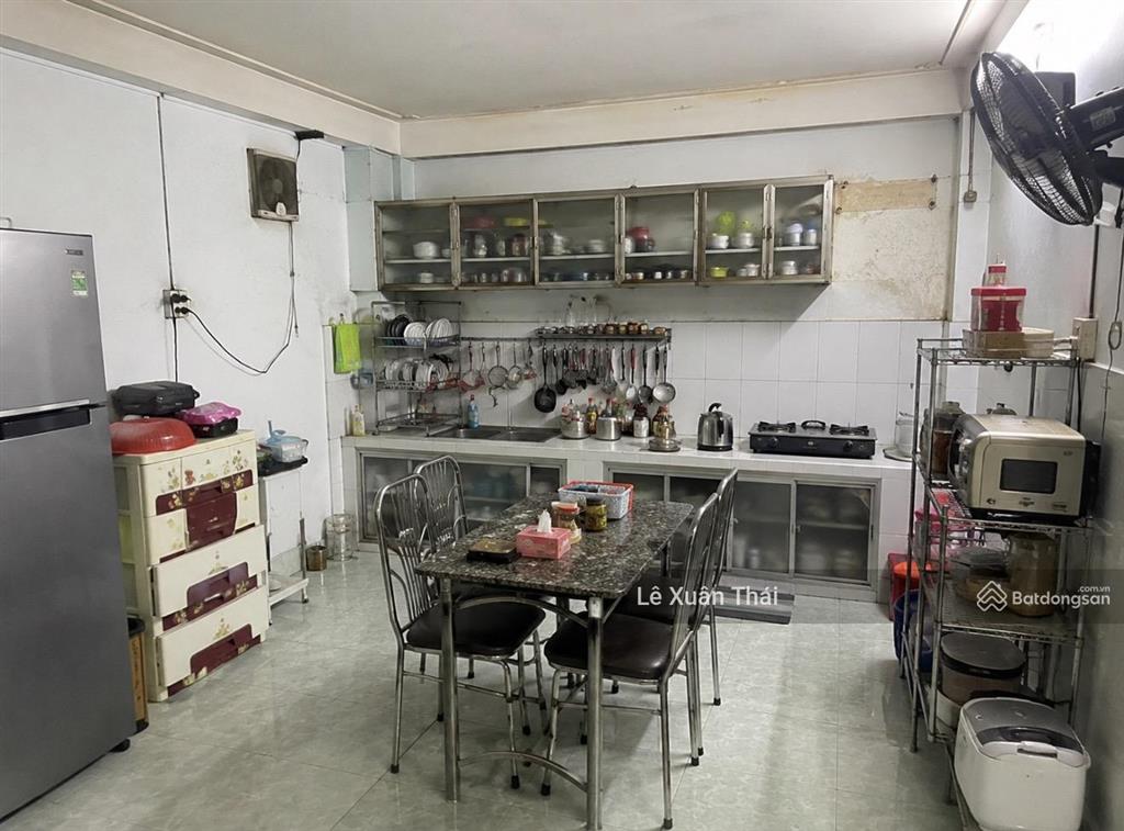 33m2, 2 tầng lãnh binh thăng, q11, dễ tiếp cận cho gđ nhỏ. chỉ 4.95 tỷ