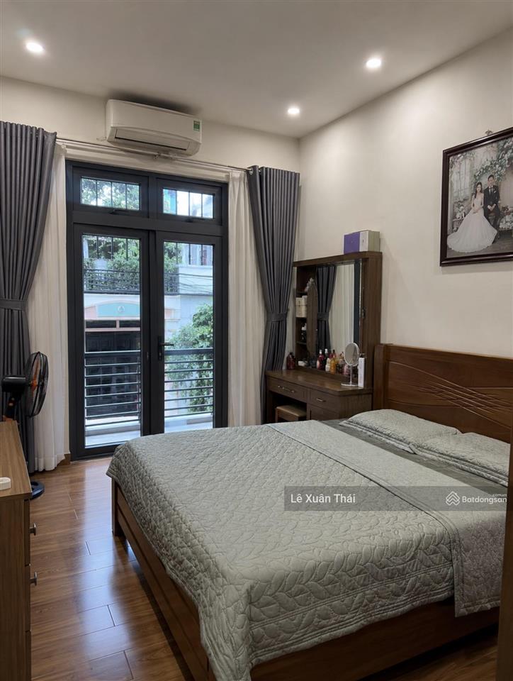 Giảng viên đh chuyển công tác cần bán nhà 73m2, 4t lãnh binh thăng q11, hẻm 8m. giá 15.2 tl