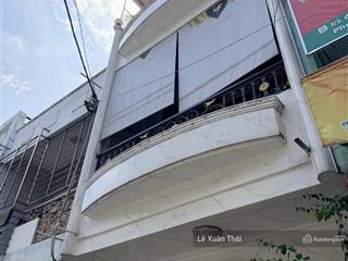 Về biệt thự mới chủ bán căn 3 tầng 50m2, ngang 4.2m sát mt ông ích khiêm. 7.8 tỷ