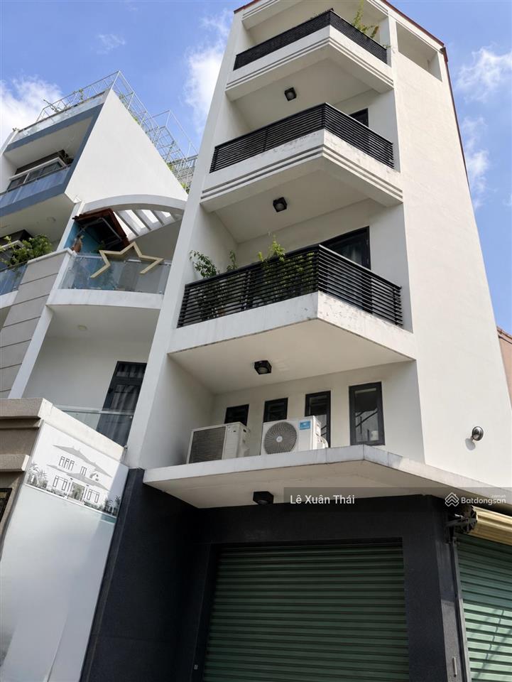 Hết hợp đồng thuê, cô chú bán nhanh nhà hẻm xe hơi hàn hải nguyên q11, 4x12m. chỉ 8.1 tỷ, gần 3/2