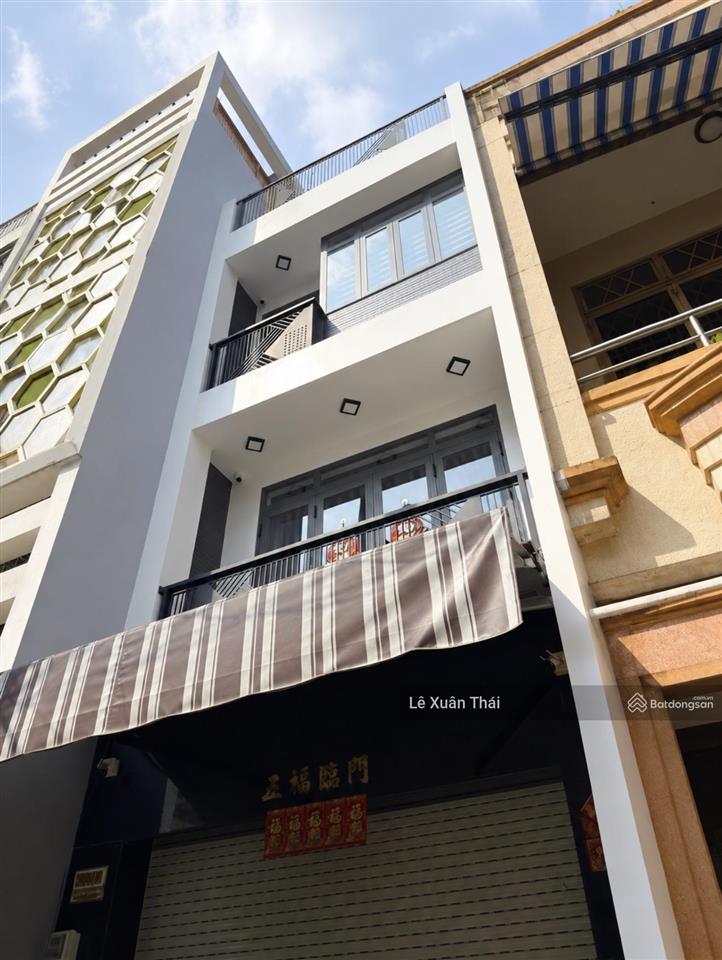 Cần bán nhà đẹp 4 tầng lạc long quân 42m2, hẻm xe hơi vào nhà p10 q11  8.4 tỷ