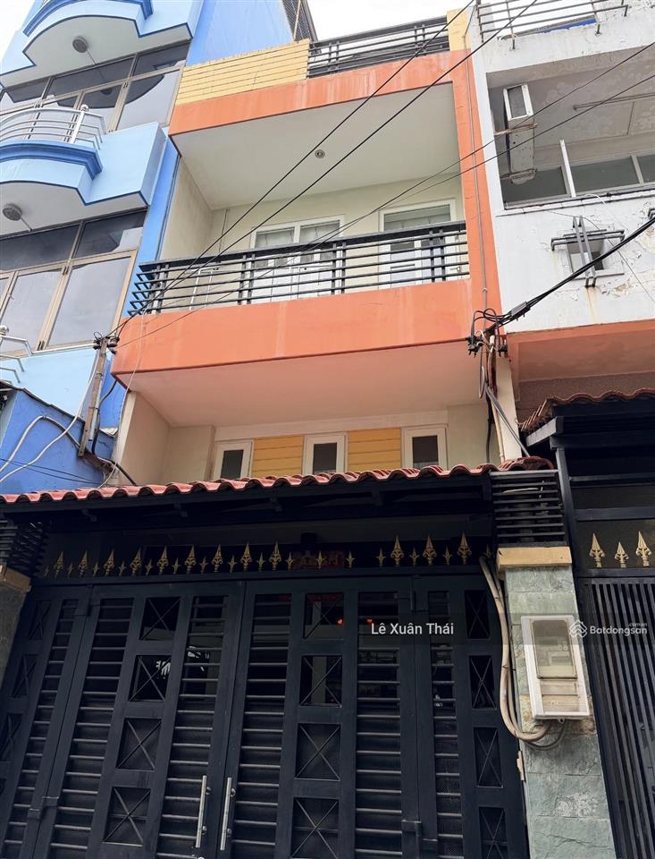 Con đi du học chủ bán lại căn nhà kỷ niệm 3 tầng 45m2, hẻm xe hơi tôn thất hiệp q11. chỉ 5.3t