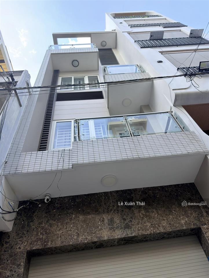 Cho con khởi nghiệp chủ bán bớt căn nhà âu cơ q11 44m2, xe hơi vào nhà. chỉ 7.9 tỷ.