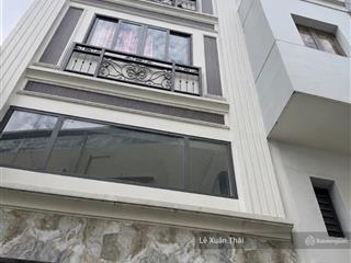 Chú tài bán bớt chia tài sản, nhà 4t âu cơ, tân bình, hẻm thẳng tắp 56m2. 8.3 tỷ