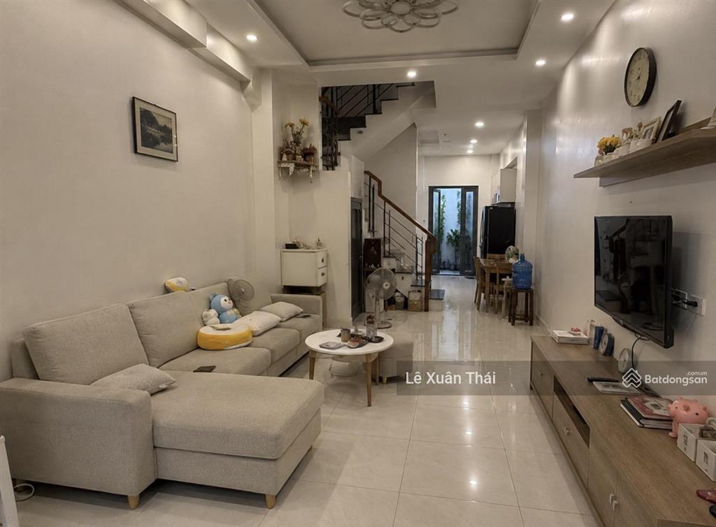 Giáo viên chuyển trường bán lại nhà tâm huyết, lạc long quân tân bình 72m2, ngang 4.8m, chỉ 8.1 tỷ