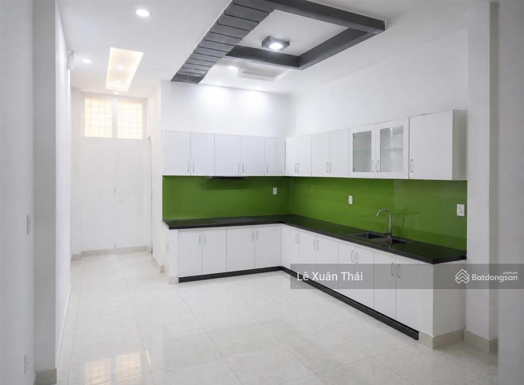 Giúp con khởi nghiệp, chủ bán bớt nhà 4t 76m2 mt 4.2m  lạc long quân p5 q11. chỉ 11.95 tỷ