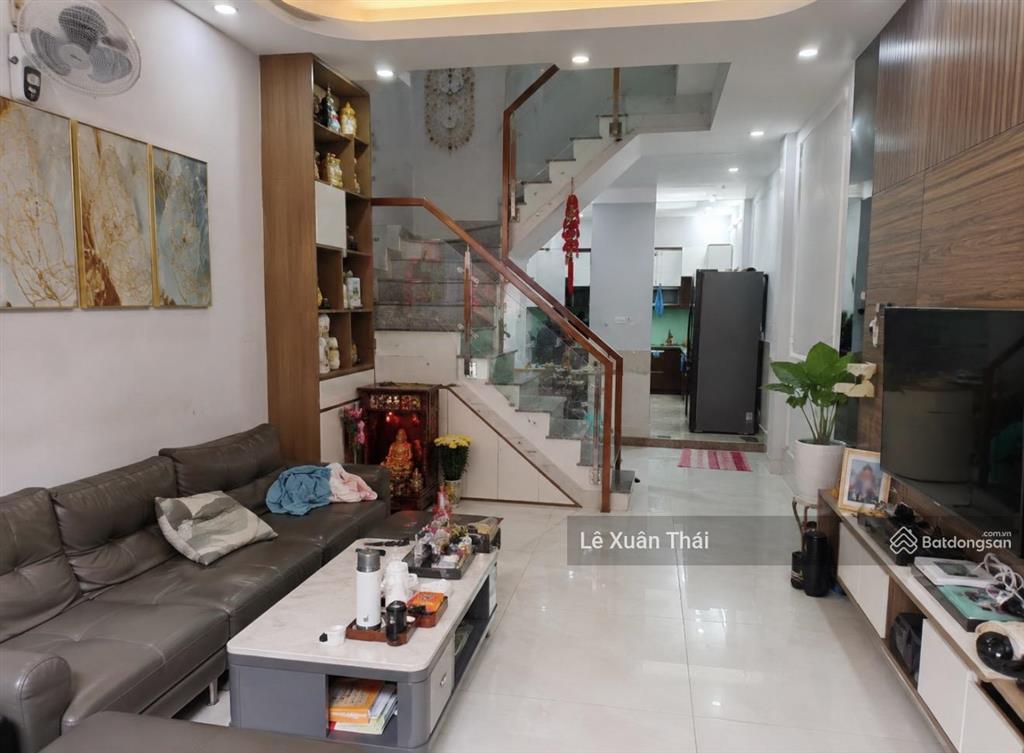 Chính chủ cần bán căn nhà 7,8 tỷ  lạc long quân  tân bình, 4 tầng 50m² ngang 4,2m
