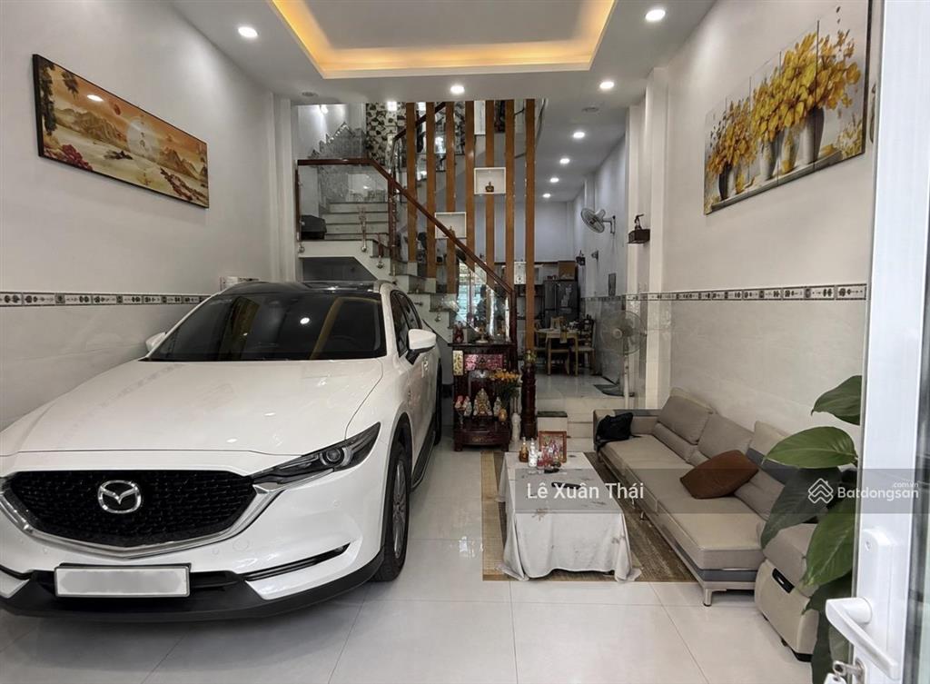 Cần bán nhà xóm đất q11 hẻm 6m ô tô vào nhà 42m² 4 tầng 7,8 tỷ. gần công viên