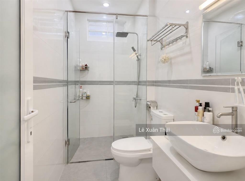 Chuyển công tác tìm nhà mới, kỹ sư trẻ cần bán lại nhà 5t 44m²  7.9t, sát mt minh phụng q11