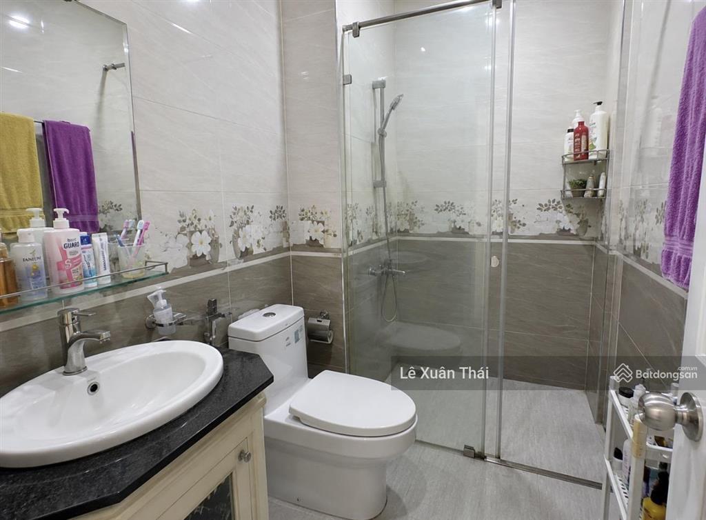 Bán nhà thái phiên q11, 41m² 4 tầng, 2 ô tô tránh, full nội thất. giá 8,15 tỷ. vào ở ngay