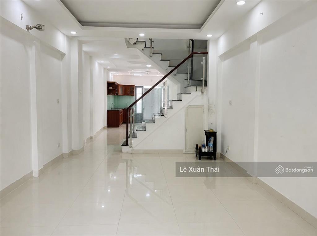 Chủ về nhà mới cần bán lại nhà tôn thất hiệp q11 4 tầng 45m²  8,2 tỷ. nhà trống ở liền