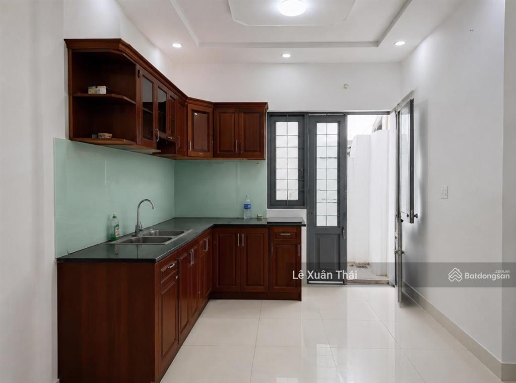Chủ về nhà mới cần bán lại nhà tôn thất hiệp q11 4 tầng 45m²  8,2 tỷ. nhà trống ở liền