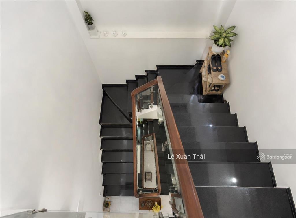 Nhà 4 tầng 69m² ngang 4m đẹp c/x lê đại hành q11 khu vực ít nhà bán, full nội thất. giá 11,5 tỷ