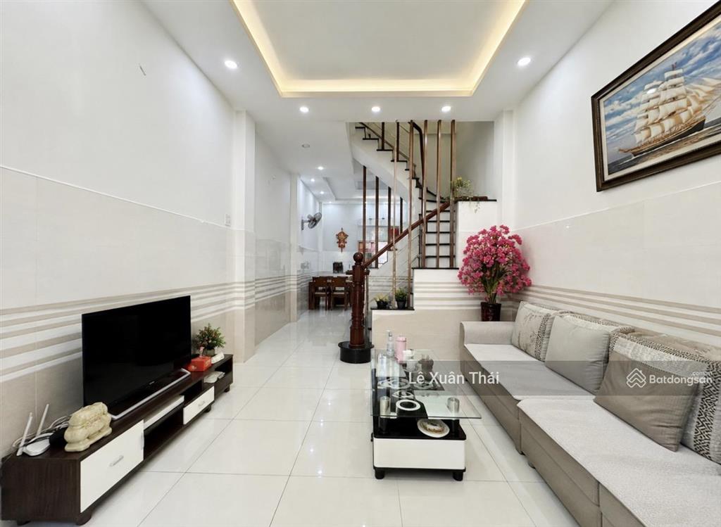 Bán nhà hòa hảo gần bệnh viện hòa hảo q10 5 tầng 33m²  6,95 tỷ. công chứng giao nhà nhanh