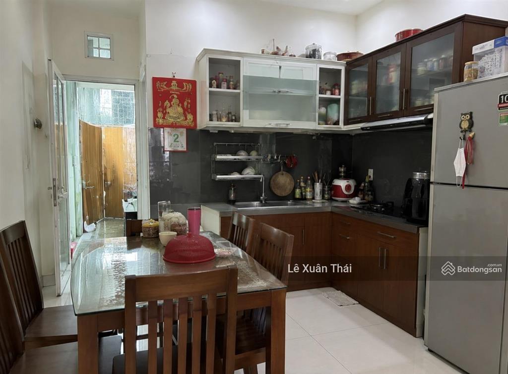 Cần bán nhà cao thắng q10 cạnh hà đô centrosa  52m2 hẻm thẳng ô tô thông. chỉ 9.3 tỷ.