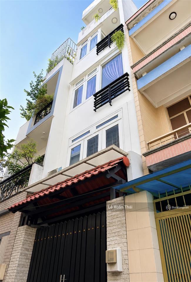 Cần bán căn nhà bà hạt q10 gần trường quốc tế việt úc 5t 32m². giá 6,8 tỷ. nhà trống giao nhanh