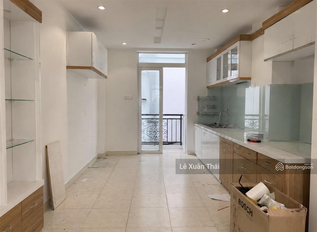 Về chcc dưỡng già, chú cao cần bán nhà 4t thái phiên q11 45m2 giá 8.5 tỷ. kd tốt