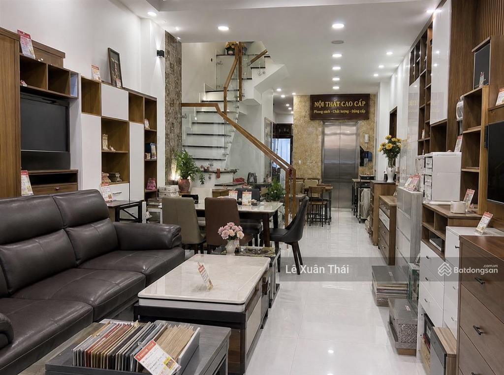 Cần bán nhà mặt tiền ngô gia tự q10 7 tầng 42m²  thang máy  full nội thất. giá 20,8 tỷ
