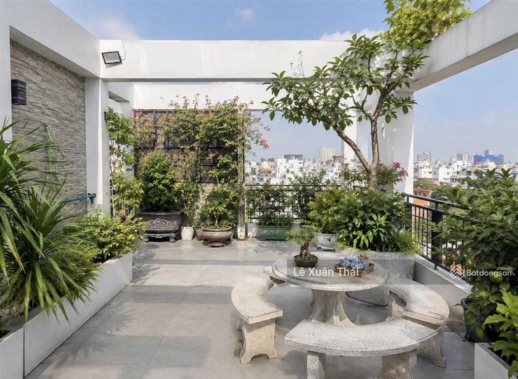 Cần bán nhà mặt tiền ngô gia tự q10 7 tầng 42m²  thang máy  full nội thất. giá 20,8 tỷ
