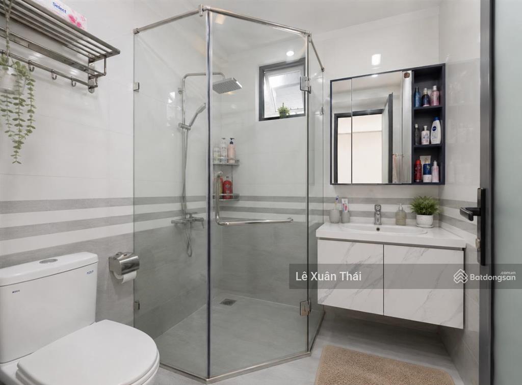 Bán nhà âu cơ tân bình gần vx lê đại hành, 56m2 4t, ngang 4.8m đẹp, full nội thất. giá 11.8t