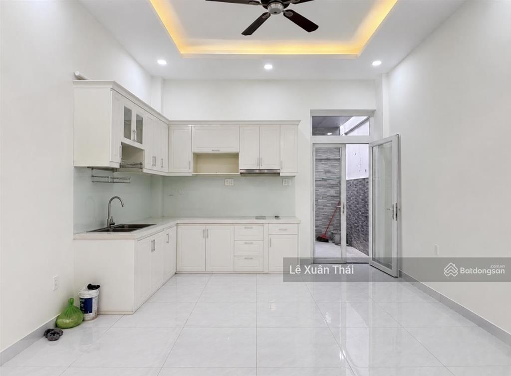 Bán nhà đẹp ở ngay thành thái q10 4 tầng 85m2  4.2m mặt tiền. giá 15.6 tỷ