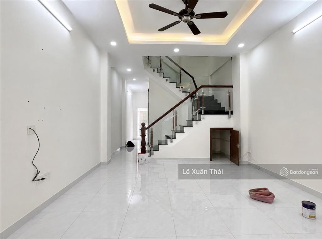 Bán nhà đẹp ở ngay thành thái q10 4 tầng 85m2  4.2m mặt tiền. giá 15.6 tỷ