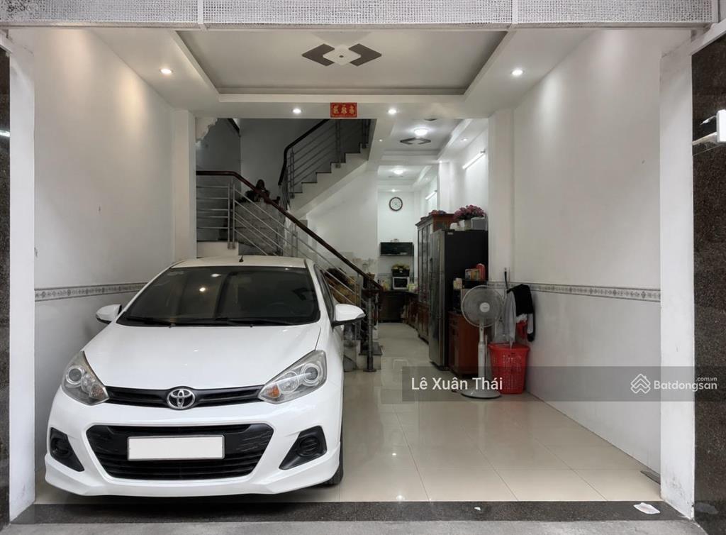 Cần bán nhà lạc long quân p5 q11 4 tầng 46m2, full nội thất. giá 7.95. gần đầm sen
