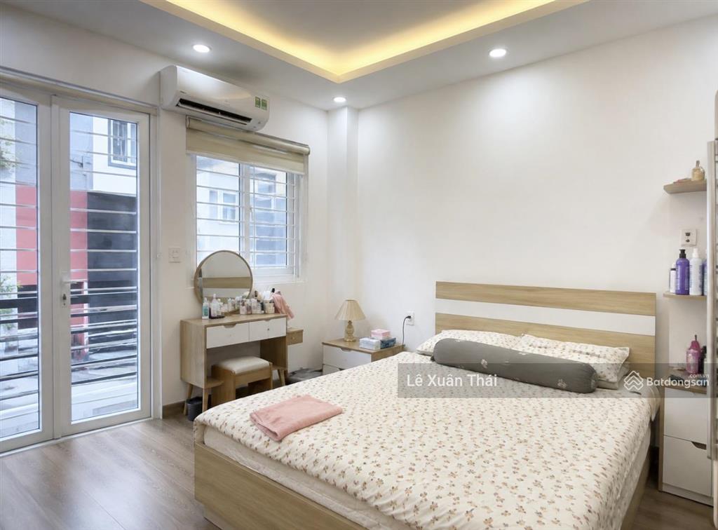 Chính chủ gửi bán nhà minh phụng q11 5t, 41m2. giá 8.15t, xe hơi vào nhà full nội thất xịn