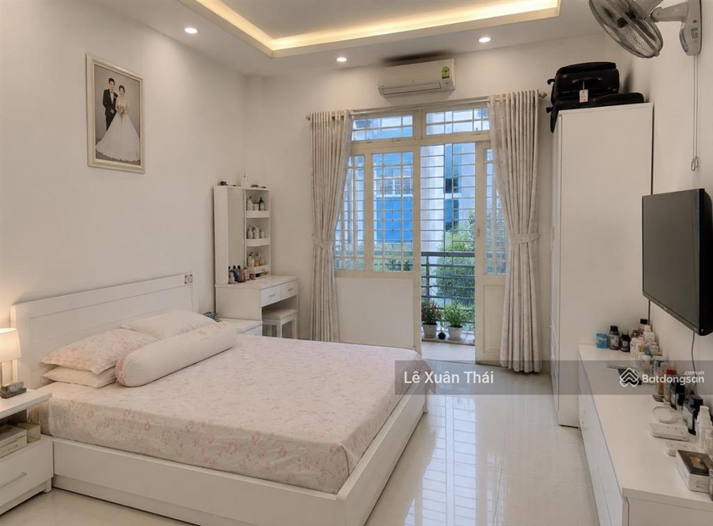 Lý tưởng cho gđ trẻ, nhà hxh lê hồng phong p10 q10, diện tích 42m x 5t. giá 8.1 tỷ. gần vx đbp