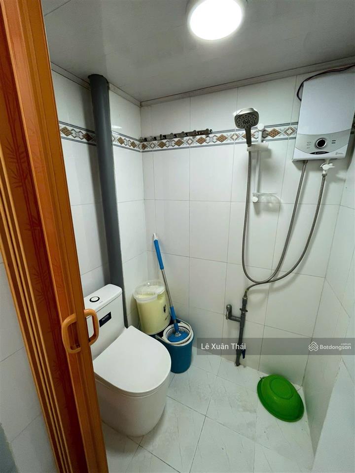 Cần bán nhà lạc long quân q11, 4.1x9.1m vuông vức, xe hơi tới nhà. chỉ 3t6