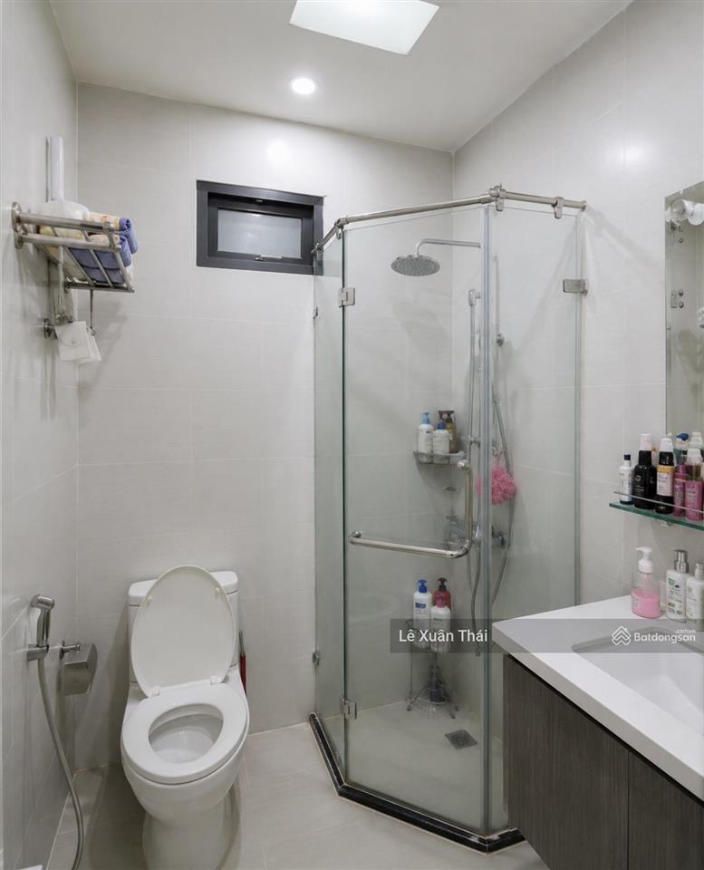 Chuyển về q2, vc trẻ bán lại nhà đẹp minh phụng q11 4x13m, hxh. 6t35, tặng nội thất