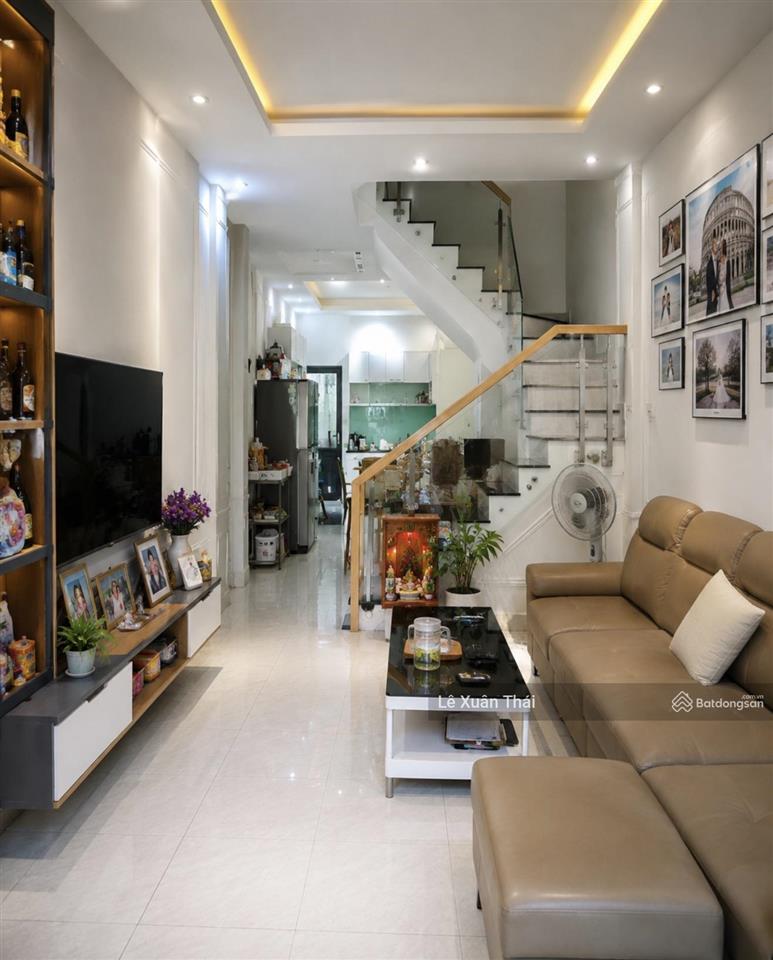 Chuyển về q2, vc trẻ bán lại nhà đẹp minh phụng q11 4x13m, hxh. 6t35, tặng nội thất