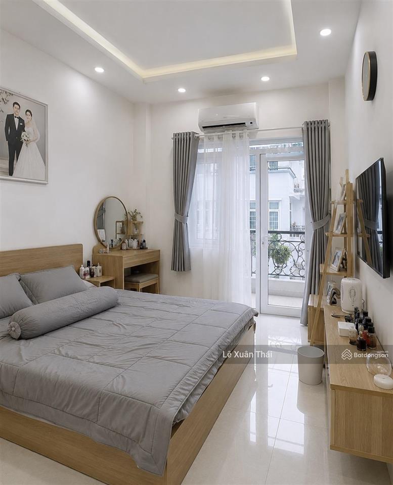 Cần bán nhà mới đường bình thới q11, 41m2 x 5t  full nội thất xịn. giá 7.9tỷ. gần đầm sen