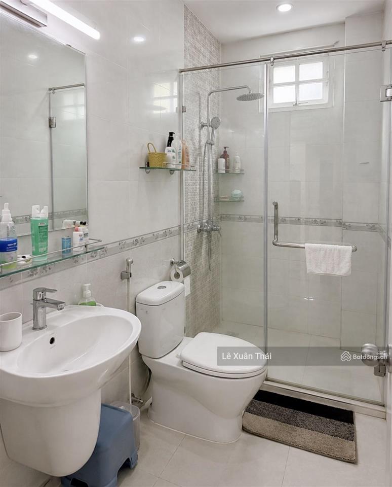 Nhà hxh có lề lạc long quân  q.11 39m2 x 4t  mt 4,2m. chỉ 8,1 tỷ  full nội thất