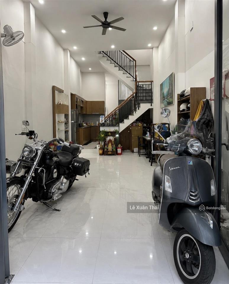 Định cư, gấp bán nhà tôn thất hiệp  q.11 chỉ 10t9, dt 55m2 x 5t  mt 4m ô tô vào nhà