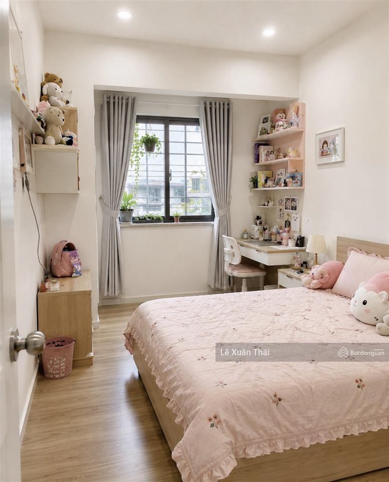 Định cư, gấp bán nhà tôn thất hiệp  q.11 chỉ 10t9, dt 55m2 x 5t  mt 4m ô tô vào nhà
