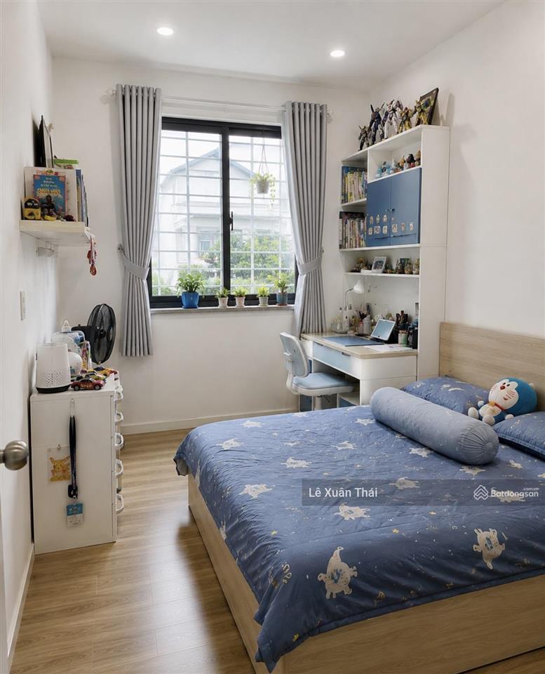 Định cư, gấp bán nhà tôn thất hiệp  q.11 chỉ 10t9, dt 55m2 x 5t  mt 4m ô tô vào nhà