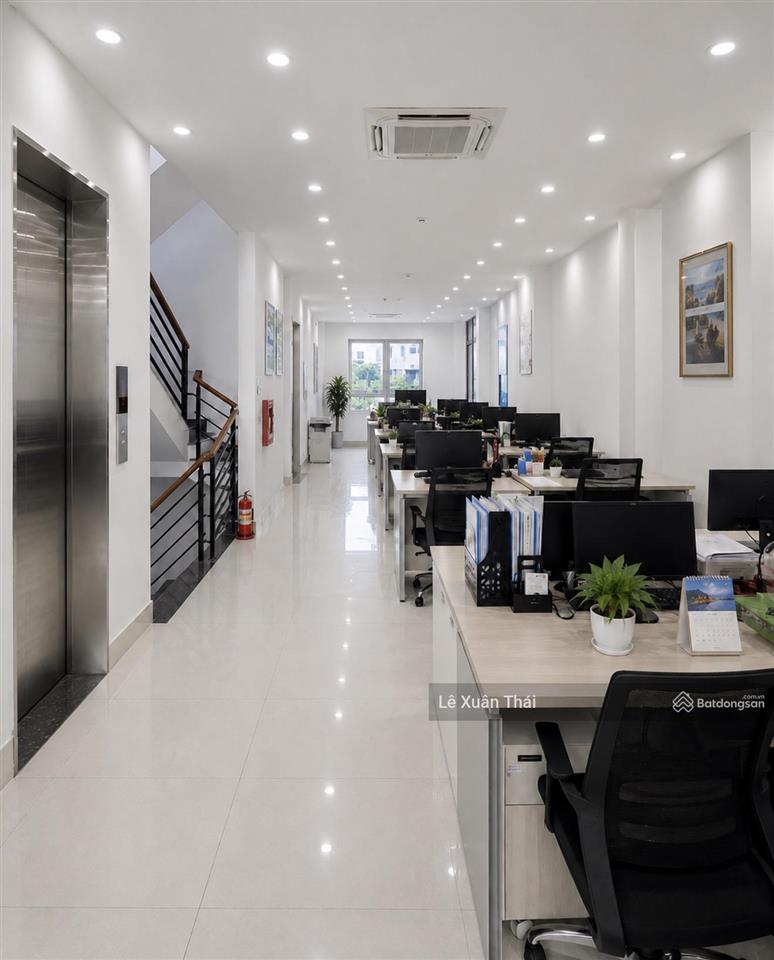 Bán tòa nhà văn phòng cư xá nguyễn trung trực  q10 130m2 x 5t thang máy. giá 32t6. giao nhà ngay
