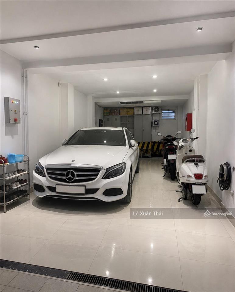 Bán tòa nhà văn phòng cư xá nguyễn trung trực  q10 130m2 x 5t thang máy. giá 32t6. giao nhà ngay