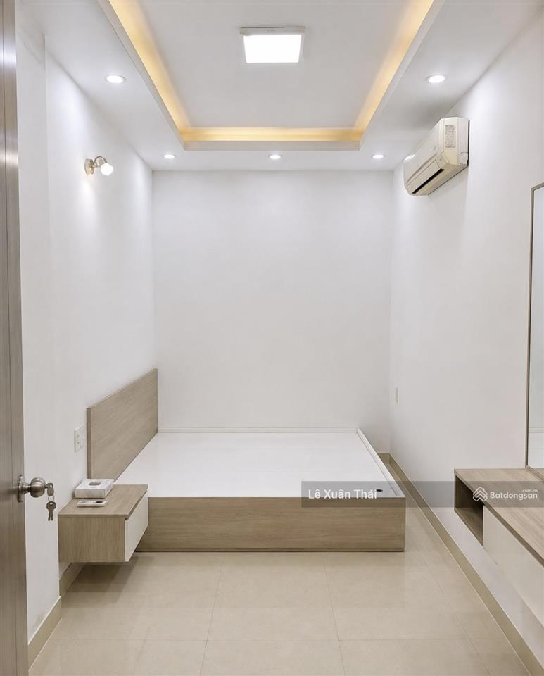 Chuyển về bắc, vc trẻ bán nhanh nhà lãnh binh thăng q11, 39m x 4 tầng, giá 8t1, hẻm xe hơi thông