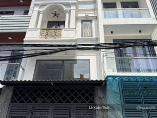 Cần bán nhà lạc long quân q11, 42m2 x 4t  full nội thất, giá 8t2. gần vx lê đại hành
