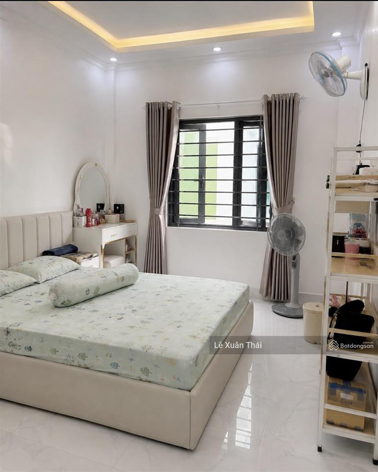 Cần bán nhà lạc long quân q11, 42m2 x 4t  full nội thất, giá 8t2. gần vx lê đại hành