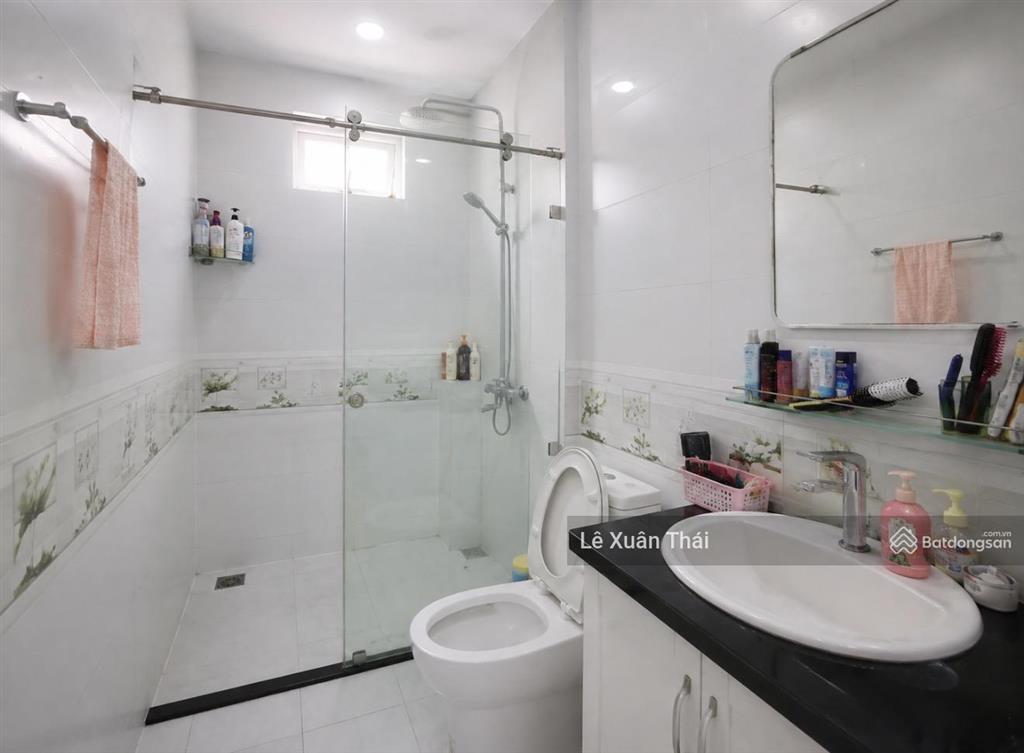 Cần bán nhà cư xá lê đại hành q11, 64m2 x 4t  hẻm xe tải thông, giá 10.8 tỷ. ngay vx lê đại hành