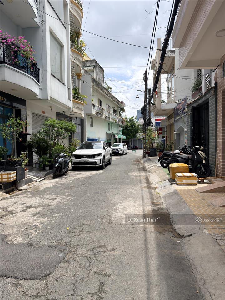 Chuyển công tác q9 cần bán nhà lạc long quân q11, 44m2 x 4t, giá 7t98, 2 xe hơi tránh nhau