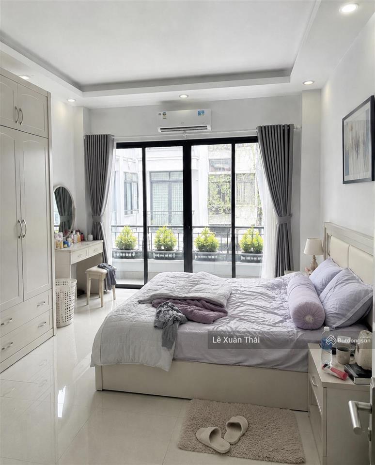 Giảm 1,3 tỷ bán nhanh đi nước ngoài nhà cư xá lê đại hành 62m2 x 4t, mt 4,5m. giá 11tỷ2