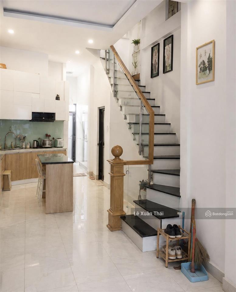 Hẻm 7m thông âu cơ, q11. nhà chủ tự xây ở ngay 64m2 x 4t ngang 4.5m. giá 10t9  full nội thất